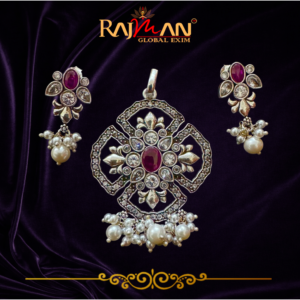 The Maharani Silver Pendent